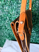Load image into Gallery viewer, Louis Vuitton Vintage Portable Serviette Desktop Bag