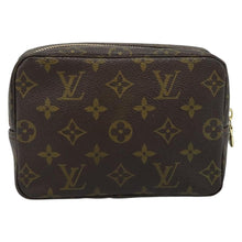 Load image into Gallery viewer, Louis Vuitton Trousse Toiletry 19