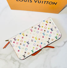 Load image into Gallery viewer, PRELOVED Louis Vuitton Takashi Murakami Monogram Multicolor Blanc Insolite Wallet