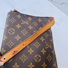 Load image into Gallery viewer, Louis Vuitton Monogram Musette Tango with Short Strap