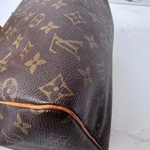 Load image into Gallery viewer, Louis Vuitton Monogram Speedy 25