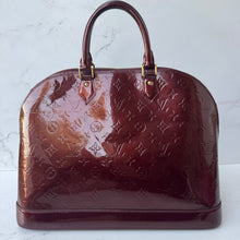 Load image into Gallery viewer, Louis Vuitton Vernis Amarante Bundle: Alma GM and Small Agenda