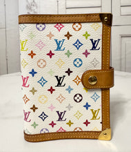 Load image into Gallery viewer, PRELOVED Louis Vuitton Takashi Murakami Monogram Multicolor Blanc Small Ring Agenda