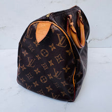 Load image into Gallery viewer, Louis Vuitton Monogram Speedy 30