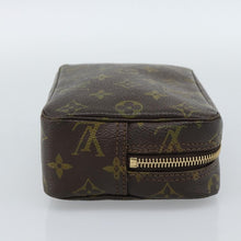 Load image into Gallery viewer, Louis Vuitton Trousse Toiletry 19