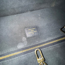 Load image into Gallery viewer, Louis Vuitton Empreinte Monogram Giant Onthego PM Black