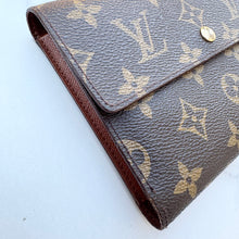 Load image into Gallery viewer, Louis Vuitton Porte Tresor Etui Papiers Trifold Wallet