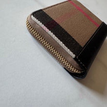 Load image into Gallery viewer, BRAND NEW Burberry Cason Bumbag and Wallet Bundle