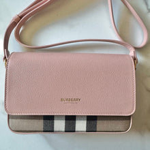 Load image into Gallery viewer, BRAND NEW Burberry Hampshire Crossbody and Wallet Bundle Pink