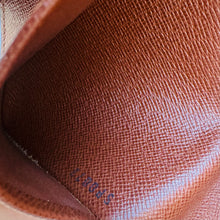 Load image into Gallery viewer, Louis Vuitton Monogram Porte Papier Zippe Wallet