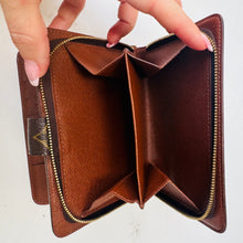 Load image into Gallery viewer, Louis Vuitton Monogram Porte Papier Zippe Wallet SP0012