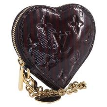 Load image into Gallery viewer, Louis Vuitton Vernis Rayure Coeur Heart Coin Purse