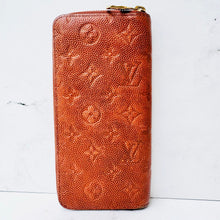 Load image into Gallery viewer, LOUIS VUITTON x NBA Capsule Bundle: Zippy Vertical Wallet and Glasses Case