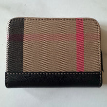 Load image into Gallery viewer, BRAND NEW Burberry Cason Bumbag and Wallet Bundle
