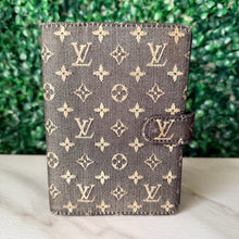 Load image into Gallery viewer, Louis Vuitton Min Lin Monogram Small Ring Agenda