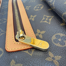 Load image into Gallery viewer, Louis Vuitton Monogram Hudson GM