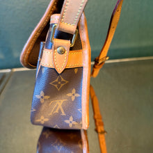 Load image into Gallery viewer, Louis Vuitton Monogram Sologne
