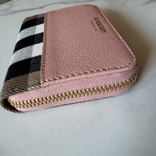 Load image into Gallery viewer, BRAND NEW Burberry Hampshire Crossbody and Wallet Bundle Pink