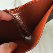 Load image into Gallery viewer, Louis Vuitton Monogram Men's Bifold Wallet