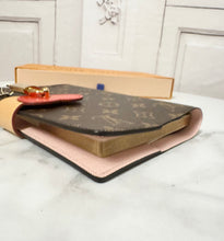 Load image into Gallery viewer, PRELOVED Louis Vuitton Lockme MM Notebook Cover