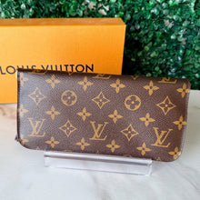 Load image into Gallery viewer, Louis Vuitton Monogram Insolite Wallet Purple