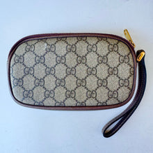 Load image into Gallery viewer, Gucci GG Supreme Clutch