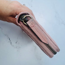 Load image into Gallery viewer, Gucci Calfskin Matelasse GG Marmont Zip Wallet