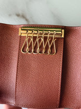 Load image into Gallery viewer, Louis Vuitton Monogram 6 Key Multicles Holder