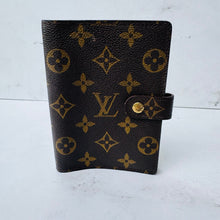 Load image into Gallery viewer, Louis Vuitton Small Ring Agenda