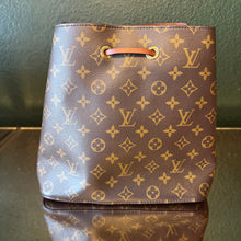 Load image into Gallery viewer, Louis Vuitton Monogram Neonoe MM