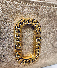 Load image into Gallery viewer, Marc Jacobs Glam Shot Metallic Gold