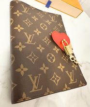 Load image into Gallery viewer, PRELOVED Louis Vuitton Lockme MM Notebook Cover