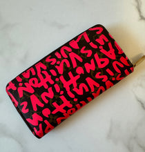 Load image into Gallery viewer, PRELOVED Louis Vuitton Bundle: Monogram Graffiti Speedy 30 / Zippy Wallet/ Bag Charm