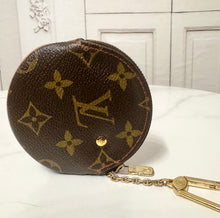 Load image into Gallery viewer, ✨💐Mother’s Day Markdown💐✨ PRELOVED Louis Vuitton X Takashi Murakami Monogram Cerises Zippy Wallet and Cerises Coin Purse Bundle