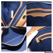 Load image into Gallery viewer, Louis Vuitton Vernis Brea MM Grand Bleu