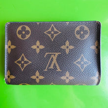 Load image into Gallery viewer, Louis Vuitton Monogram Juliette Wallet Fuchsia