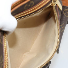 Load image into Gallery viewer, Louis Vuitton Monogram Hudson GM