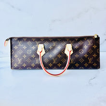 Load image into Gallery viewer, Louis Vuitton Monogram Sac Triangle