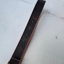Load image into Gallery viewer, Louis Vuitton Size 80 / 32 Monogram Rose Ballerine Reversible Belt