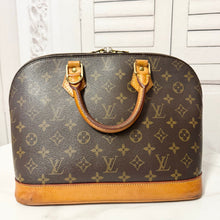 Load image into Gallery viewer, ⚡️Doorbuster ⚡️ Louis Vuitton Monogram Alma PM FL0062