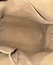 Load image into Gallery viewer, PRELOVED Louis Vuitton Takashi Murakami Multicolor Monogram Noir Priscilla