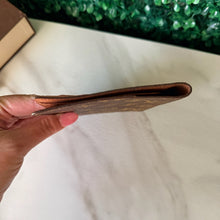 Load image into Gallery viewer, Louis Vuitton Passport Cover