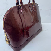 Load image into Gallery viewer, Louis Vuitton Vernis Amarante Bundle: Alma GM and Small Agenda