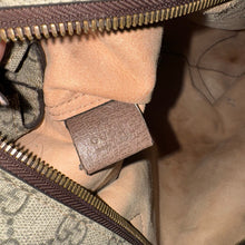 Load image into Gallery viewer, Gucci Supreme Canvas Large Tote