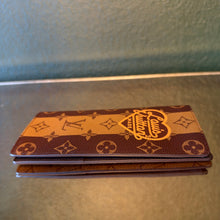 Load image into Gallery viewer, Louis Vuitton X NIGO Limited Edition Brazza Wallet