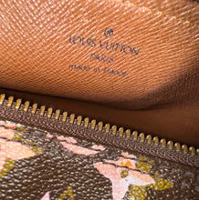 Load image into Gallery viewer, PRELOVED Louis Vuitton Watercolor Aquarelle Papillon