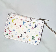 Load image into Gallery viewer, PRELOVED Louis Vuitton Takashi Murakami Multicolor Blanc Pochette Cles