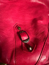 Load image into Gallery viewer, Balenciaga Day Hobo Agneau Classic Hardware Rose Thulian