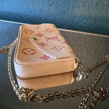 Load image into Gallery viewer, Louis Vuitton Empreinte Monogram Giant By The Pool Felicie Pochette