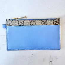 Load image into Gallery viewer, Brand New Gucci Supreme Canvas Card Holder